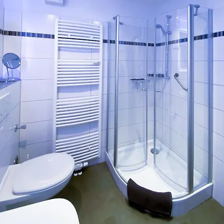 Gooss Im Haus Pavillon